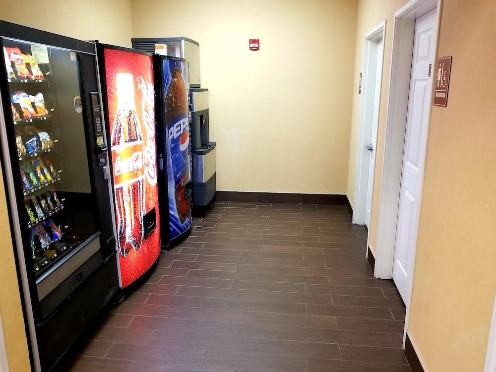 Comfort Inn Fort Collins North Экстерьер фото